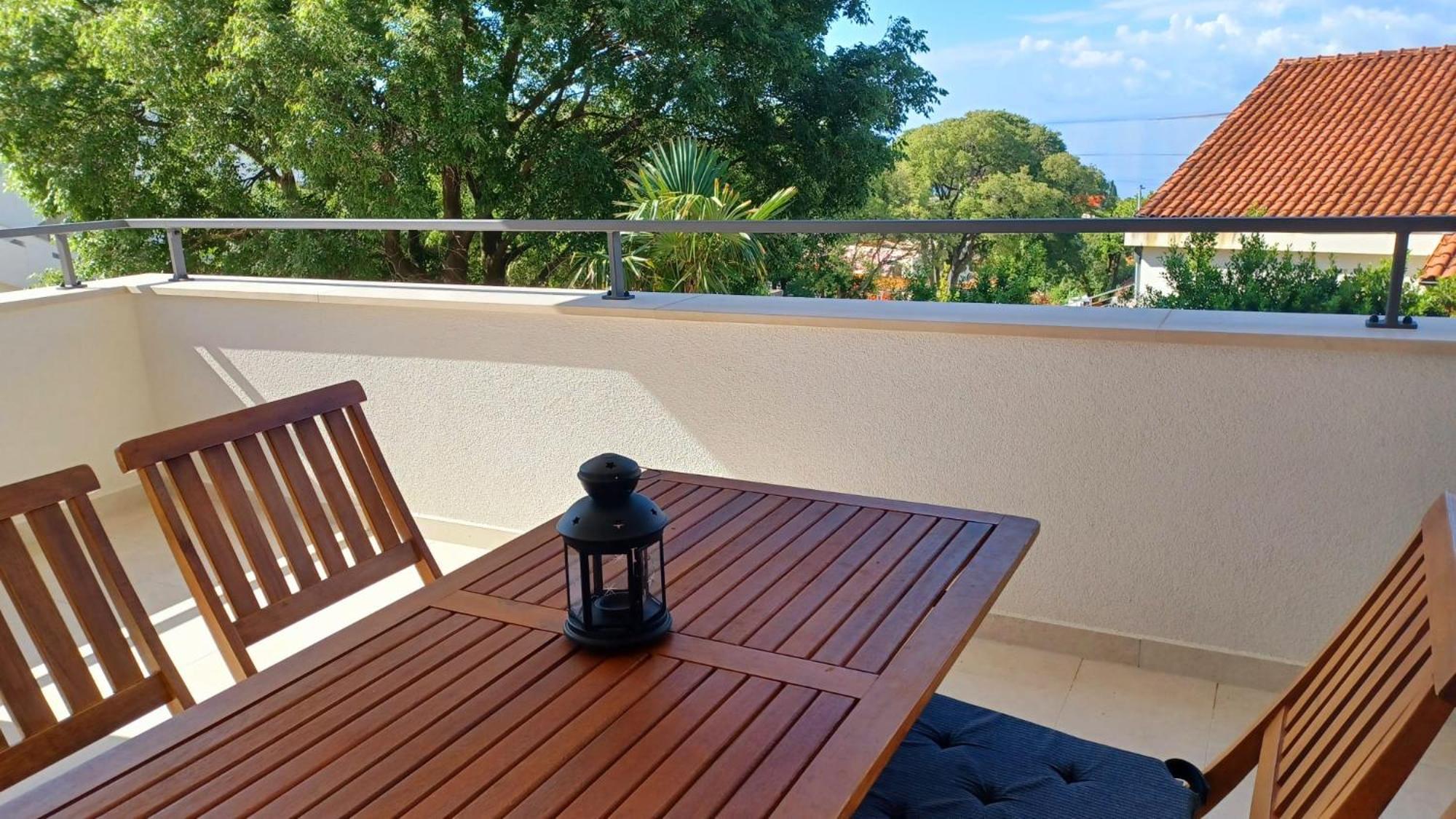 Apartments Daria Đảo Krk Ngoại thất bức ảnh