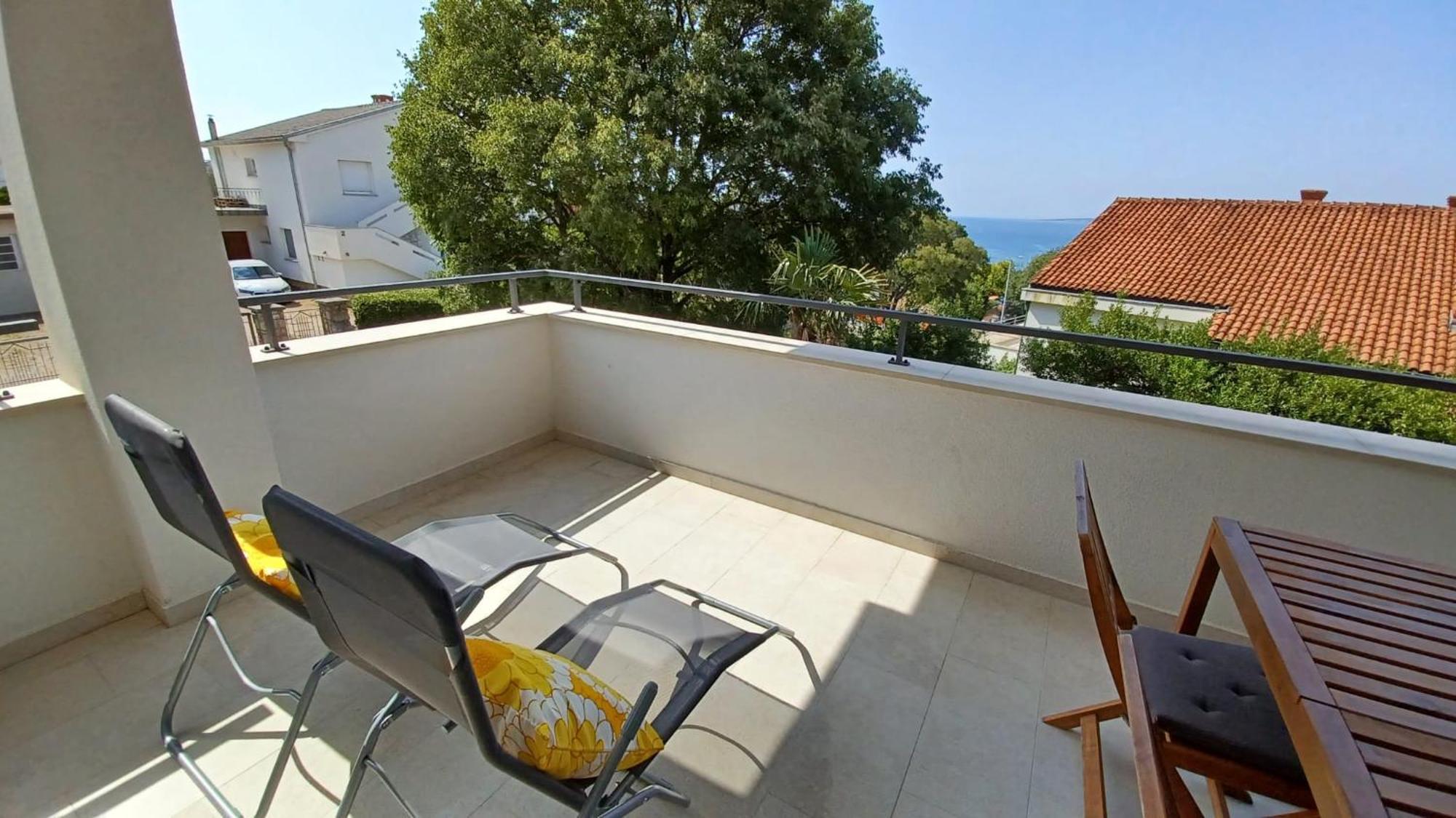 Apartments Daria Đảo Krk Ngoại thất bức ảnh