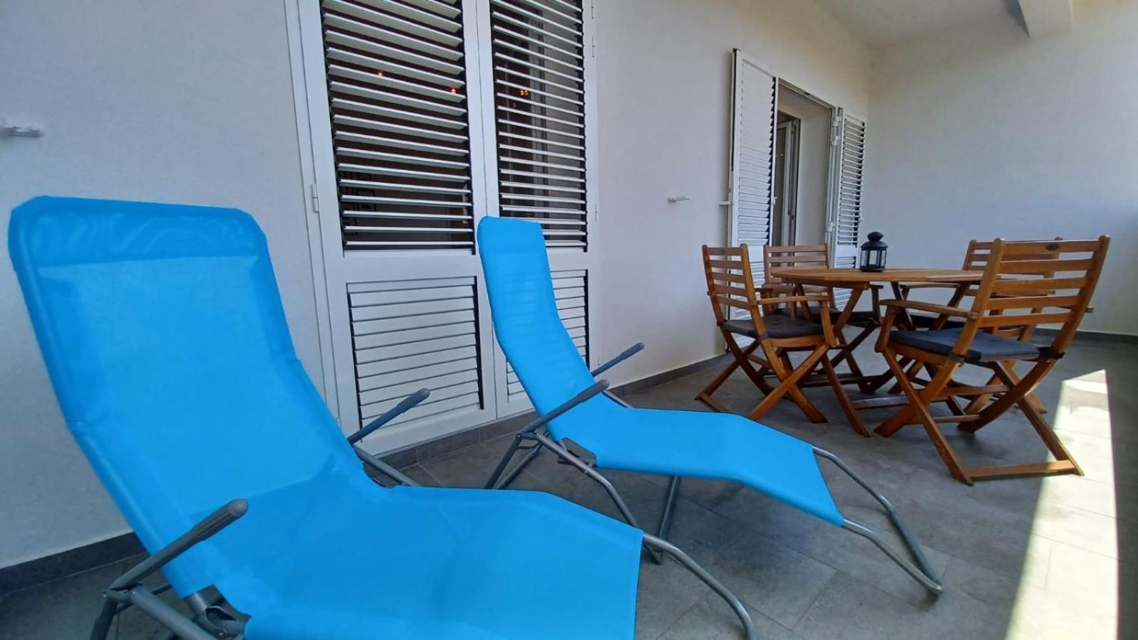 Apartments Daria Đảo Krk Ngoại thất bức ảnh
